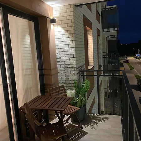 Krok Od Centrum I łazienek Królewskich Apartament