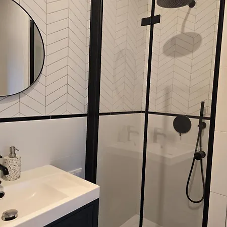 Wislany Mokotow, Krok Od Centrum I Lazienek Krolewskich